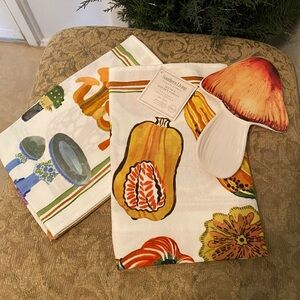 Southern Living Set of 2 Cotton Kitchen Towels and Mushroom Spoon Rest NWT